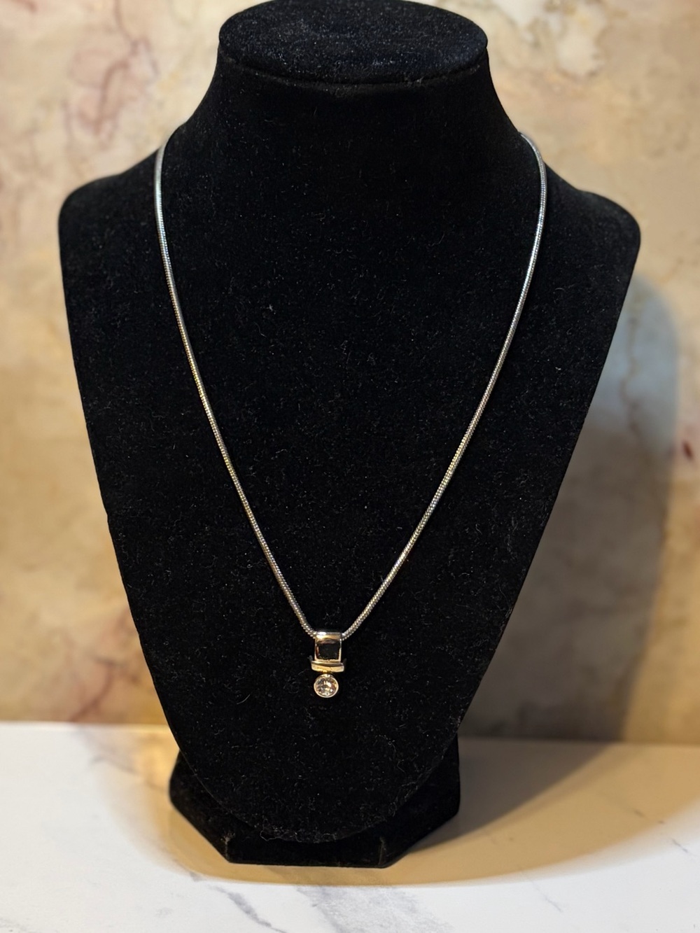 Silver Pendant Necklace with Clear Stone